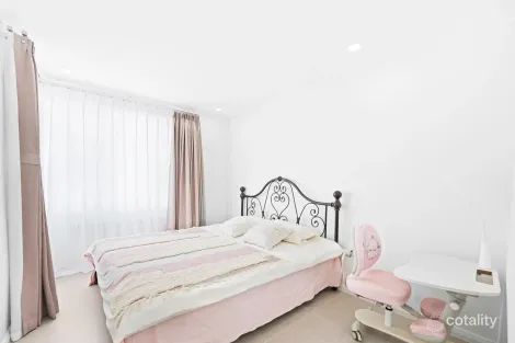 Property photo of 4 Holroyd Road Merrylands NSW 2160