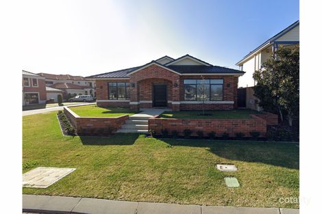 7 Kenneally Cct, Salter Point, WA 6152