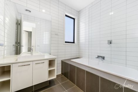 Property photo of 66 Quarter Circuit Springvale VIC 3171