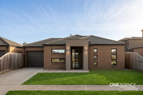 2/58 Toritta Way, Truganina, VIC 3029