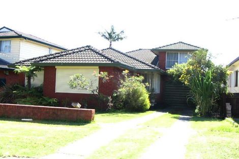 25 Mazarin St, Riverwood, NSW 2210