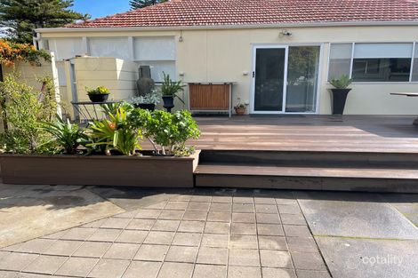 18 Strangways Tce, Port Elliot, SA 5212