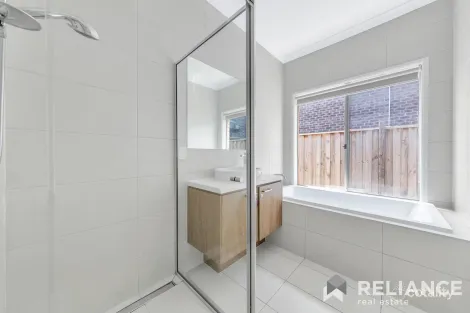 Property photo of 56 Sunnybank Drive Point Cook VIC 3030