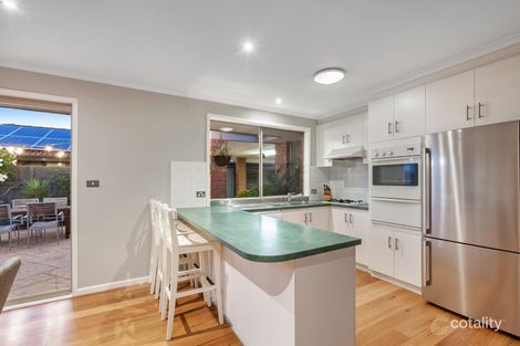 Property photo of 68 Carbon Crescent Mill Park VIC 3082