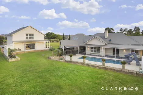 Property photo of 31 Sandstone Drive Windella NSW 2320