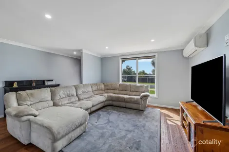 Property photo of 8 Knox Crescent Caerleon NSW 2850