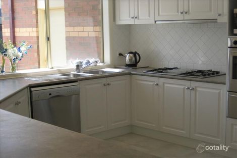 44 Chessy Park Dr, New Gisborne, VIC 3438