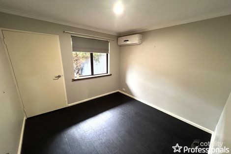 Property photo of 2/4 Lomatia Way Forrestfield WA 6058