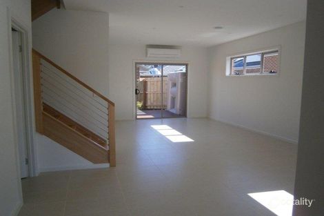 Property photo of 1/37 Sylvan Grove Pascoe Vale VIC 3044