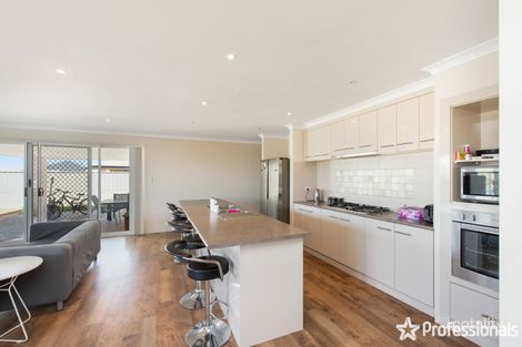 Property photo of 32 Beachcomber Hill Glenfield WA 6532