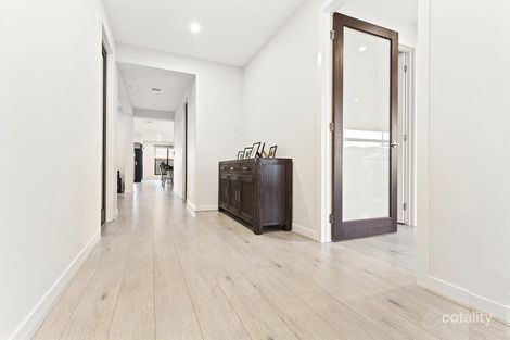 Property photo of 14 Bellinger Circuit Craigieburn VIC 3064