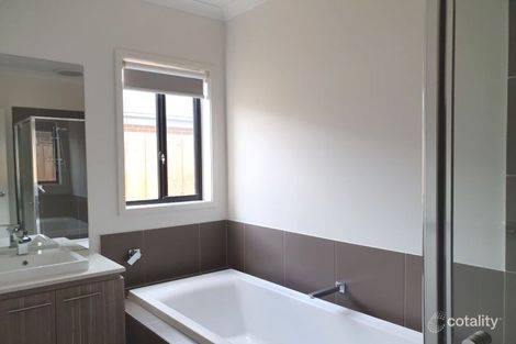 1 Quarters St, Aintree, VIC 3336