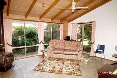 Property photo of 12 Henry Crescent Seaford VIC 3198