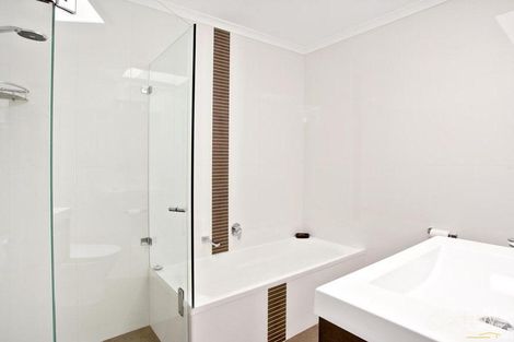 Property photo of 37 Ellam Drive Seven Hills NSW 2147