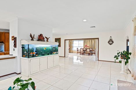 Property photo of 8 Gori Court Narre Warren North VIC 3804