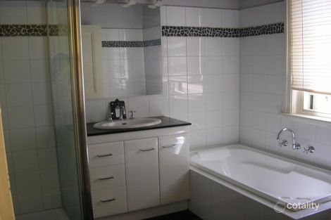 Property photo of 34 Kent Street Ascot Vale VIC 3032