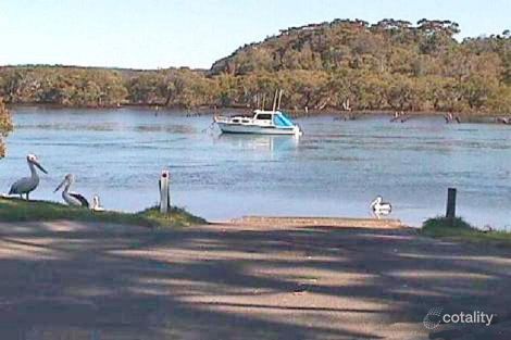 Property photo of 12 Orient Avenue Orient Point NSW 2540