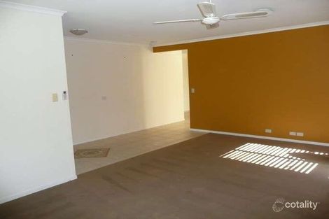 Property photo of 3 Wallaby Court Doolandella QLD 4077