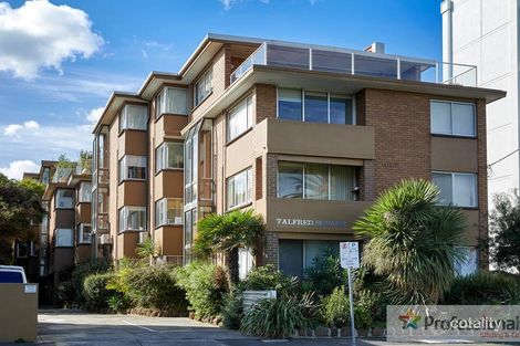 Property photo of 21/7 Alfred Square St Kilda VIC 3182