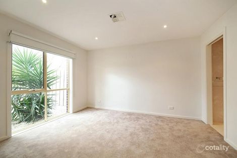 Property photo of 2 McKinnon Road McKinnon VIC 3204