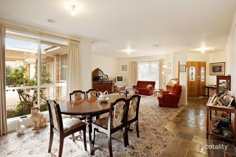 Property photo of 8 Kathleen Crescent Mornington VIC 3931