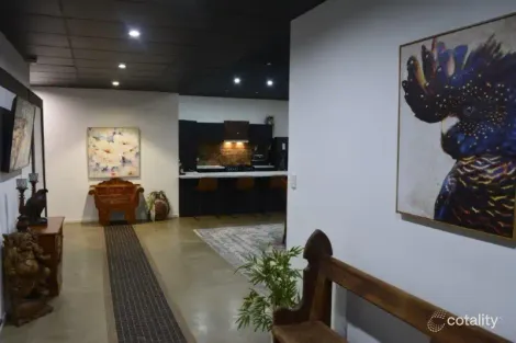 33 Acacia St, Blackwater, QLD 4717