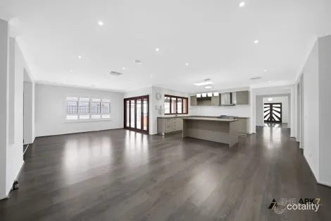 Property photo of 38 Stretton Drive Brookfield VIC 3338