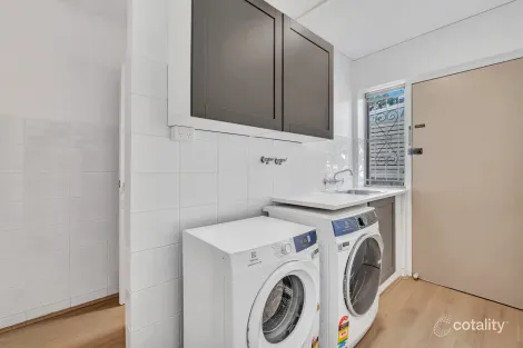 Property photo of 4/853 Wynnum Road Cannon Hill QLD 4170