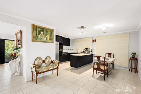 Property photo of 40 Stringy Bark Circuit Pakenham VIC 3810
