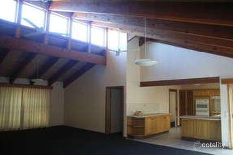 Property photo of 15 Whitehead Court Altona Meadows VIC 3028