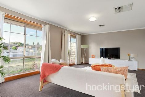 Property photo of 3 Lagarna Drive Kurunjang VIC 3337