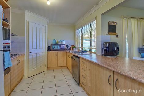 Property photo of 10 Seabreeze Boulevard Pottsville NSW 2489