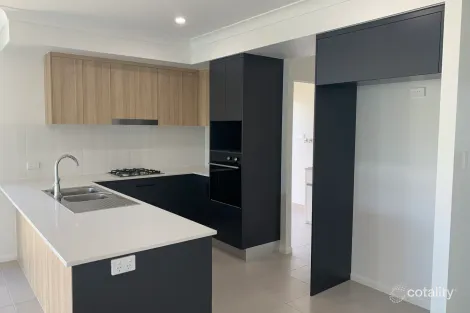 Property photo of 18 Tiller Circuit Trinity Beach QLD 4879