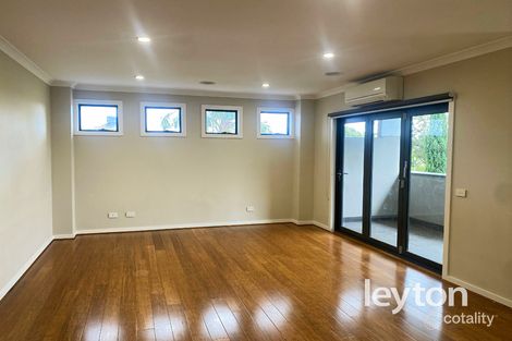 Property photo of 1/18 View Road Springvale VIC 3171