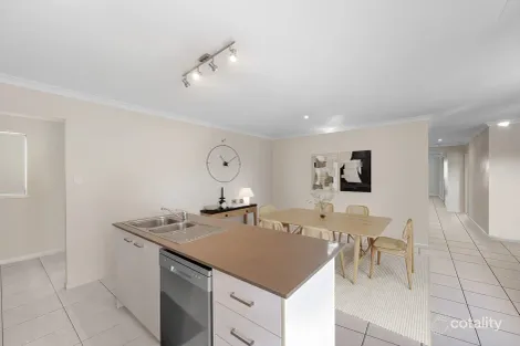 Property photo of 4 Robinson Place New Auckland QLD 4680