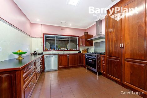 Property photo of 24 Avondale Avenue St Albans VIC 3021