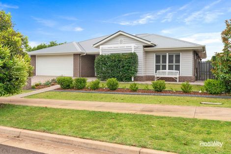 Property photo of 33 McBurnie Avenue Highfields QLD 4352