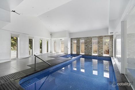 Property photo of 24 Forestwood Drive Macleod VIC 3085