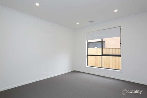 Property photo of 5 Bayrise Road Point Cook VIC 3030