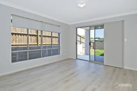 Property photo of 11 Carter Street Pacific Pines QLD 4211