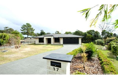 17 Haven St, Southside, QLD 4570