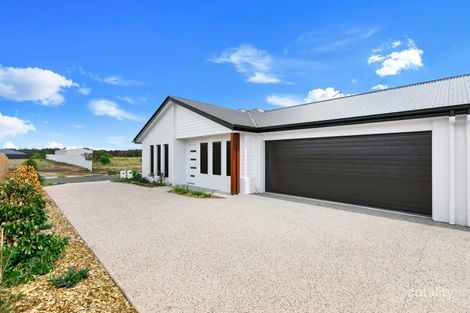 27 Mustang Way, Burrum Heads, QLD 4659