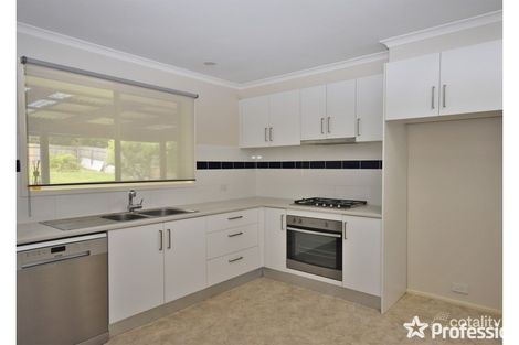 Property photo of 10 Saxon Drive Mooroolbark VIC 3138