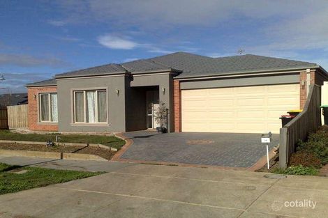 Property photo of 14 Edgecliff Close Taylors Hill VIC 3037