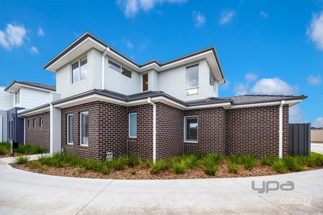 Property photo of 14 Kangaroo Paw Court Taylors Lakes VIC 3038