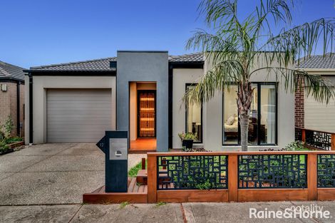 Property photo of 12 Cordyline Grove Craigieburn VIC 3064