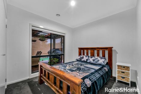 Property photo of 12 Cordyline Grove Craigieburn VIC 3064