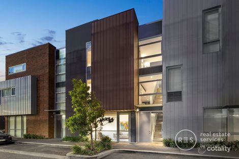 90 South Wharf Dr, Docklands, VIC 3008