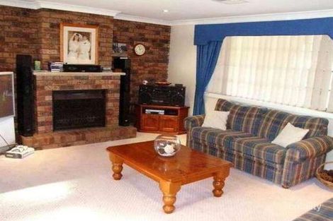 Property photo of 14 Julia Close West Hoxton NSW 2171