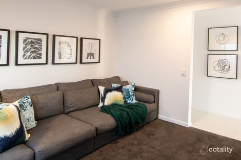 Property photo of 24 Chambers Ridge Boulevard Park Ridge QLD 4125